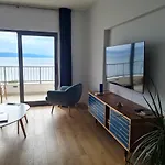 Beachfront Comfort Sinajko 3* ポドゥゴラ