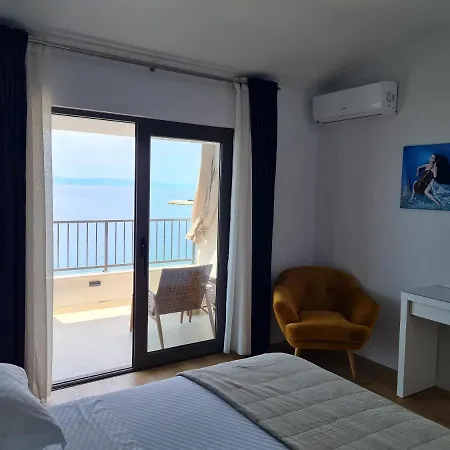 Casa de hóspedes Beachfront Comfort Sinajko Podgora (Split-Dalmatia)