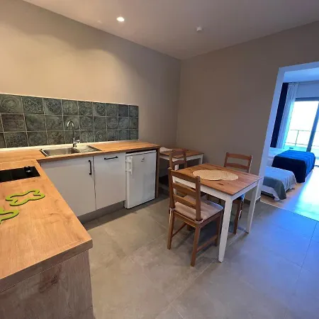 Casa de hóspedes Beachfront Comfort Sinajko 3*