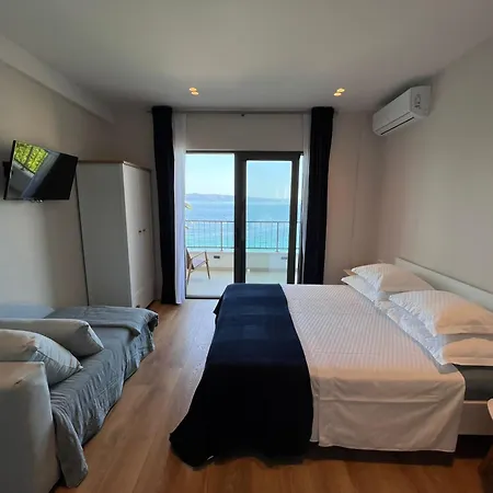Beachfront Comfort Sinajko *