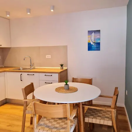 Beachfront Comfort Sinajko 伯德古拉