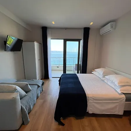 Beachfront Comfort Sinajko بودغورا