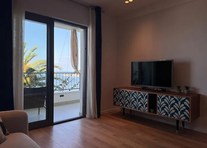 Beachfront Comfort Sinajko Podgora (Split-Dalmatia)