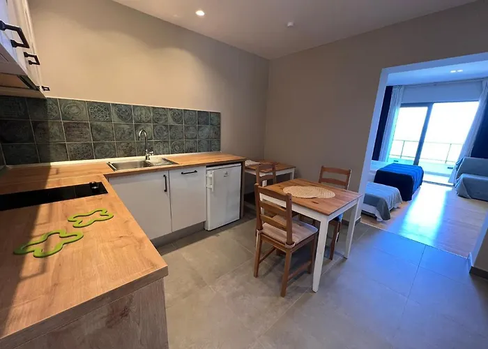 Gostinjska kuća Beachfront Comfort Sinajko 3*