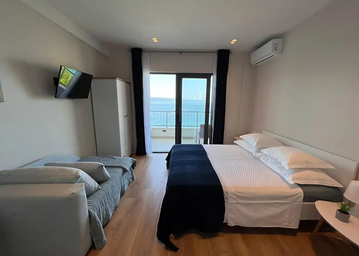 Beachfront Comfort Sinajko Podgora (Split-Dalmatia)