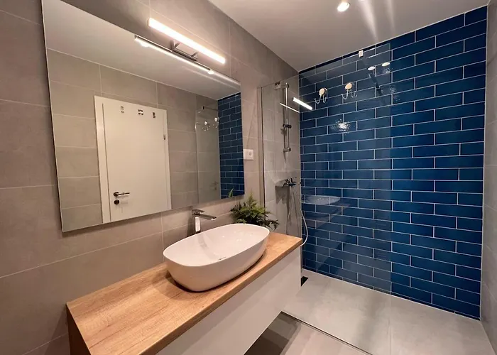 Beachfront Comfort Sinajko Gostinjska kuća 3*